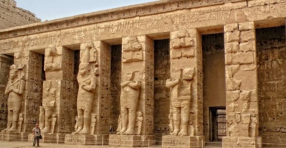 Luxor: Private Tagestour zu den Tempeln von Dendera & Medinet Habu.