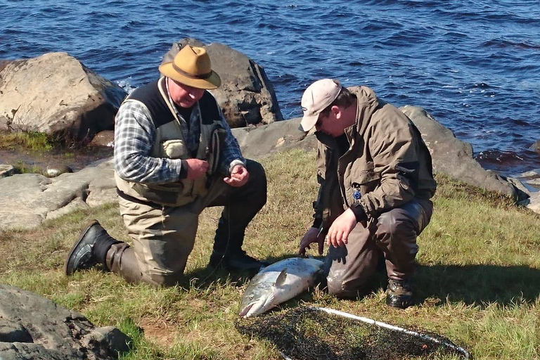 Lapponia: Gita guidata di pesca estiva