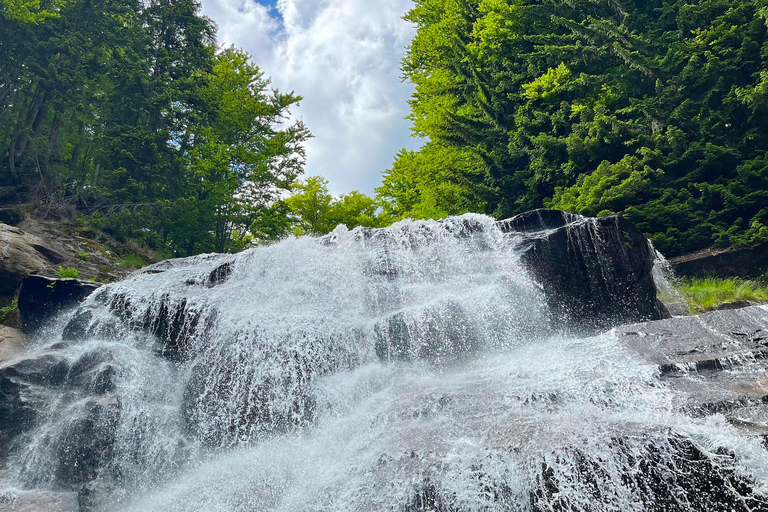 Watervallen Tour vanuit Sarajevo: Wandeling en Bosnische Lunch