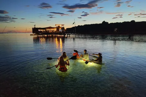 Pula : Grotte bleue après le coucher du soleil/visite nocturne en kayak transparent