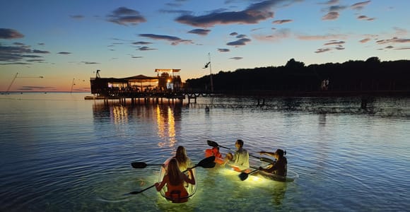 Pula: Höhlen-Sonnenuntergang/Nachttour im transparenten Kajak Pula: Höhlen-Sonnenuntergang/Nachttour im transparenten Kajak