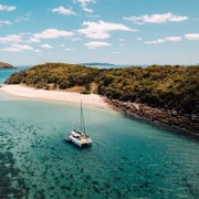 Yeppoon: Great Keppel Island Luxury Sail & Snorkel Day Tour