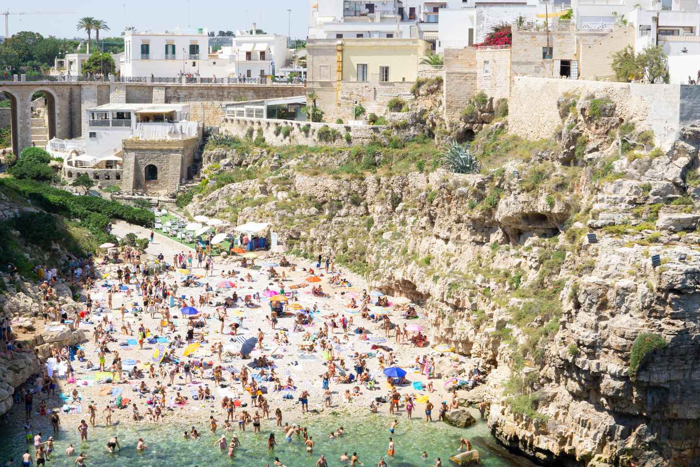 From Bari: Full-day tour to Polignano and Alberobello
