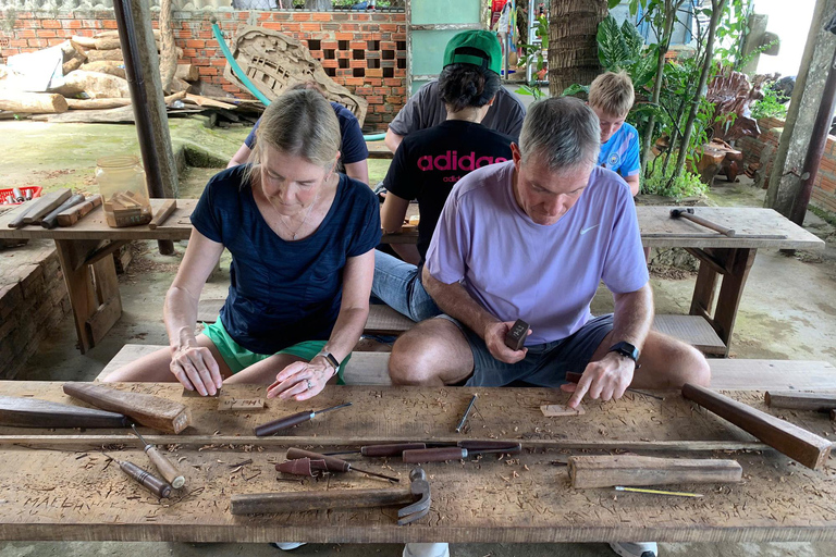 Hidden Craft Villages: Hoi An Countryside Bike Experience