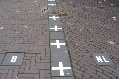 العبور إلى بلجيكا من أمستردام: رحلة يومية فريدة عبر الحدود!