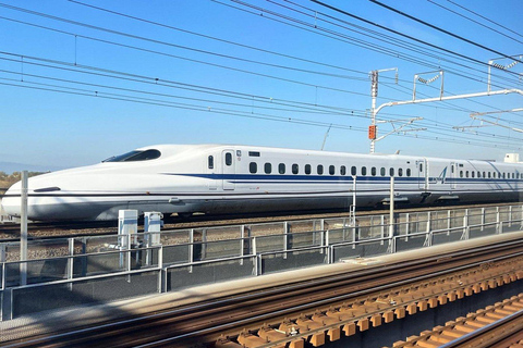 من أوساكا: رحلة يومية خاصة إلى هيروشيما بالقطار السريع