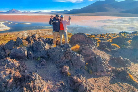 Da San Pedro de Atacama: Tour di 3 giorni delle Saline di Uyuni