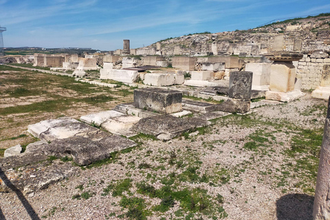 Visiting historic Segobriga, ancient Roman town near Madrid