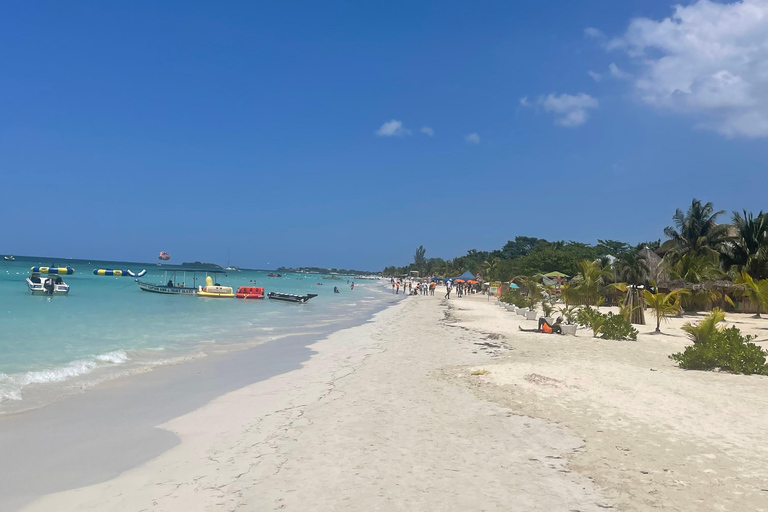 Negril 7 Miles Beach &amp; Booby Cay Tour in barca da Montego Bay