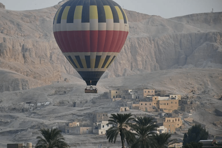 From Hurghada: Luxor Private Guided Day Tour with Lunch