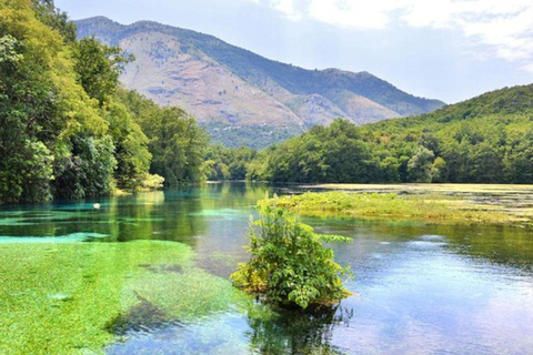 Tirana/Durres: Ksamil Blue Eye, Lekursi Castle & Boat Tour Boat tour included