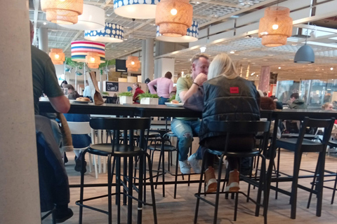 Salzburg: Munich Tour with Transfers, Hotel, Meals & Drinks