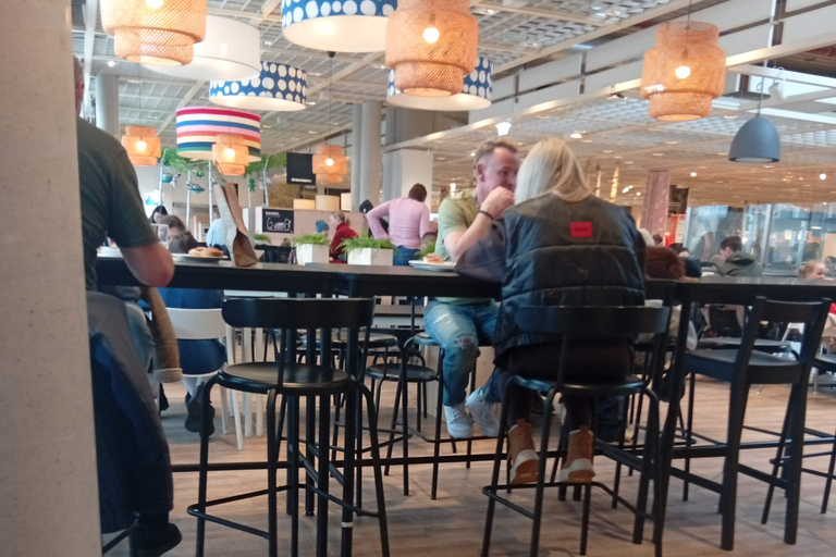 Salzburg: Munich Tour with Transfers, Hotel, Meals & Drinks