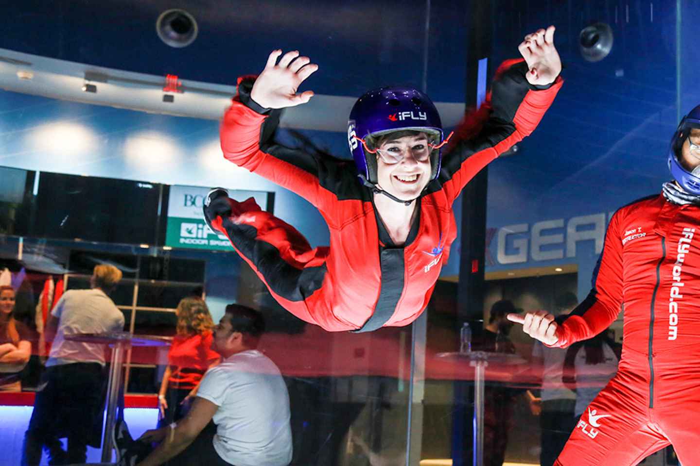 Milton Keynes: iFLY Indoor Skydiving