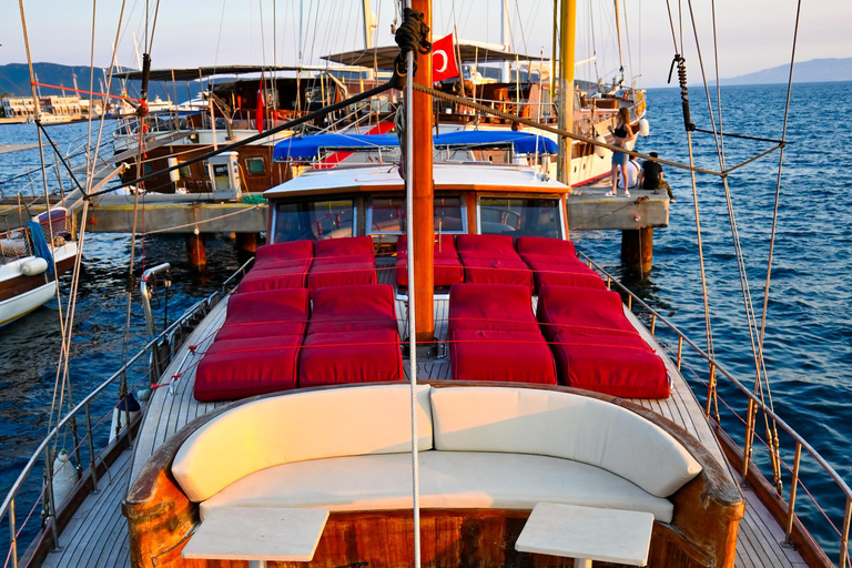 Bodrum: Private VIP Gulet Boat Tour With Lunch For 6 Hour Bodrum: Private VIP Gulet Boat Tour With Lunch For 6 Hour