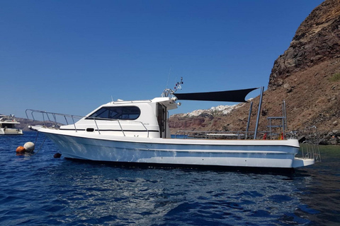 Santorini: Private Motorboat Cruise and Volcano Hike Daytime 4-Hour Private Motorboat Cruise & Hike