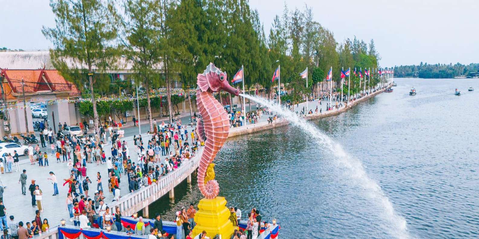 从金边出发贡布和吉普一日游（含英文导游| GetYourGuide