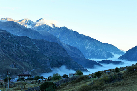 Tbilisi: Kazbegi Mountains Tour with Family Lunch