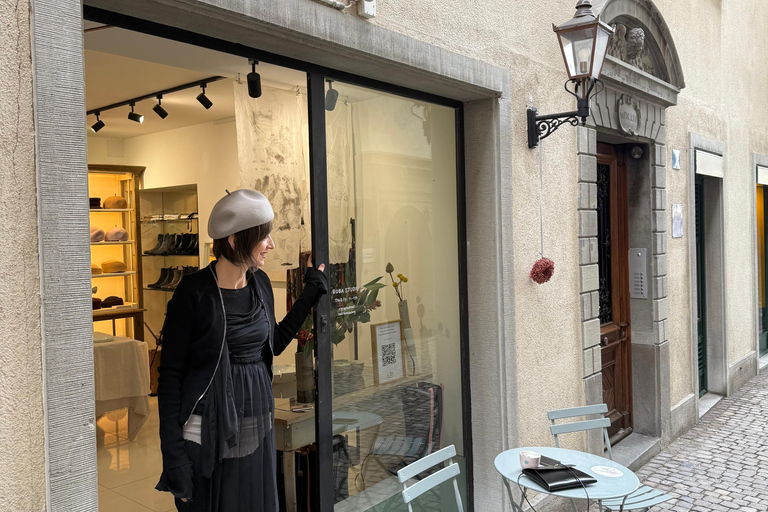 Zurich: Porcelain Painting Workshop with Local Artist