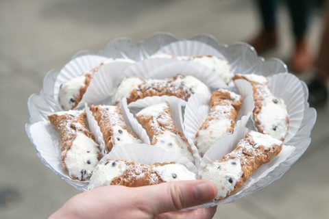 Tour gastronômico liderado por um escritor de alimentos e um chef no mercado italiano e muito maisFiladélfia: Tour gastronômico pelo Italian Market &amp; Beyond