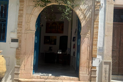 Tunis: Medina Shopping & Sidi Bou Said Half-Day Tour