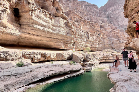 Wadi Tiwi & Wadi Shab: Full-Day Guided Adventure Wadi Tiwi & Wadi Shab: Full-Day Guided Adventure