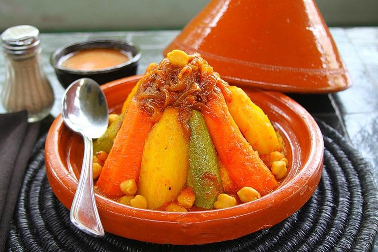 Marrakech: Abendessen und Quadbike Wüste Agafay Stars &amp; Showalles inklusive