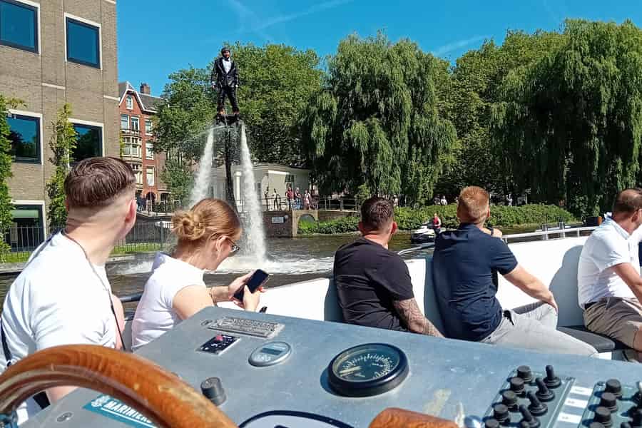 Amsterdam: Smoke & Lounge – offizielle 420-Bootstour. Foto: GetYourGuide