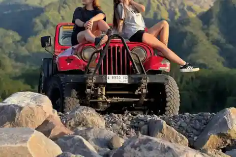 From Yogyakarta : Merapi volcano guided Tour with Jeep