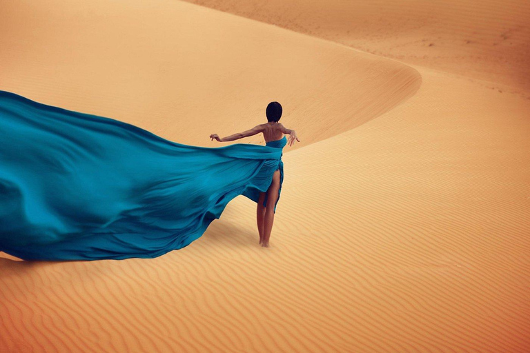 Fuerteventura: Corralejo Sand Dunes Flying Dress Photoshoot Ultimate (50 photos | 90 mins | 30sec video)