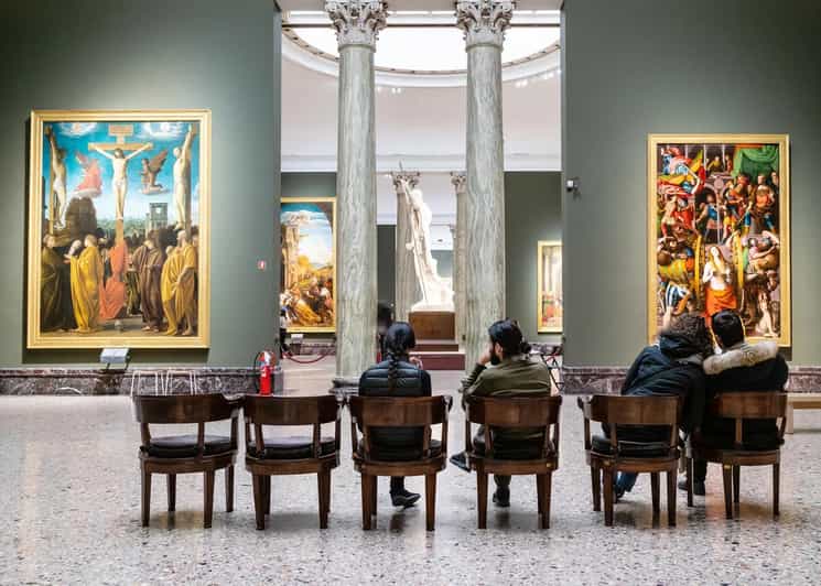 Brera Gallery Tour & Walk Through Historic Brera District