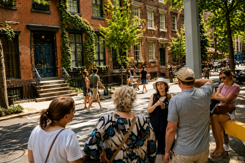 NYC: Manhattan Walking Tour with Local Guide