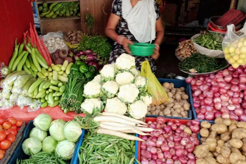 Mumbai Dawn Tour: Markets, Dhobi Ghat & Local Life