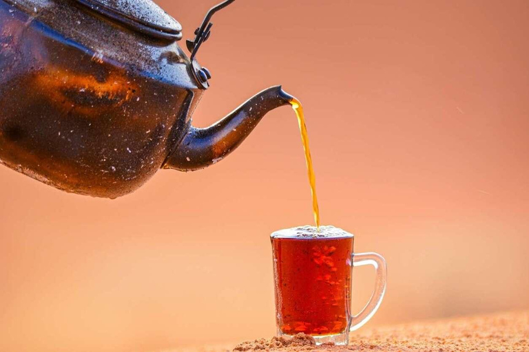 Wadi Rum: Solo Travelers Desert Adventure with Dinner