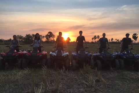 Siem Reap: Sunset Quad Bike Tour with Guide and Water