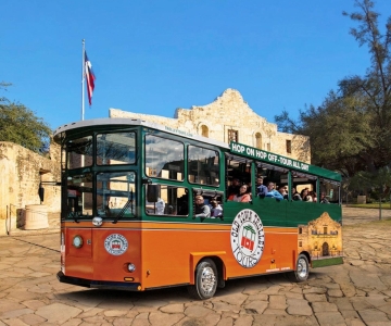 San Antonio: Hop-On Hop-Off Narrated Trolley Tour