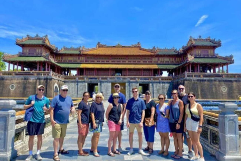 Hue: Chan May Hafen zur Zitadelle von Hue und Tour StationPrivate Tour mit Mittagessen