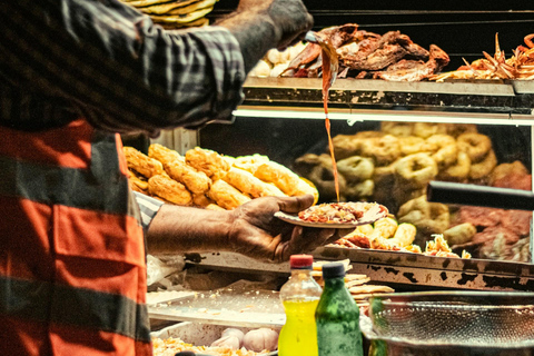 Gangaramaya Temple, Pettah & Street Food Tour