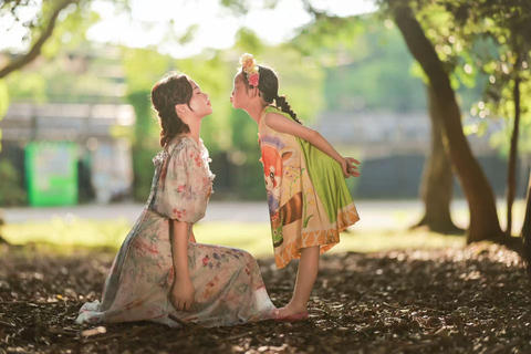Nara: Secret Photo Tour & Deer Whisperer 3-Hour Private Photoshoot & Deer Interaction