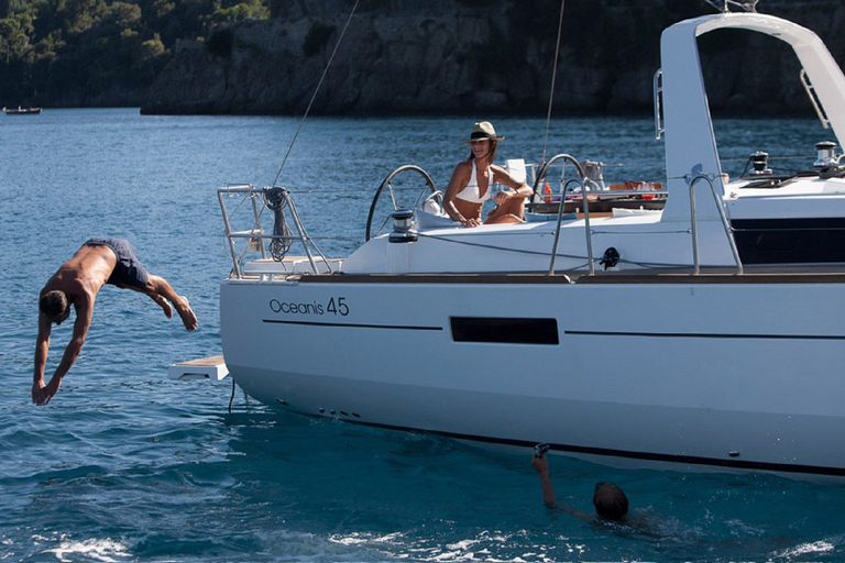 Santorini: Private Caldera Sailing Trip with Open Bar & Meal Private Sunset Trip