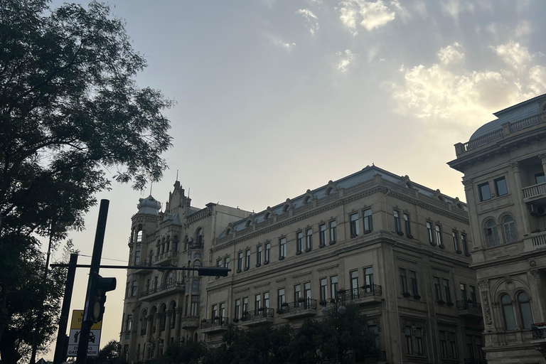 巴库：老城漫步和观光之旅巴库：老城区漫步和观光之旅