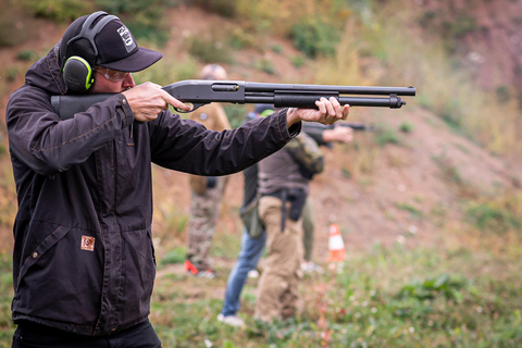 Prag: Outdoor-Schießerlebnis mit bis zu 10 GewehrenPrag: 2-stündiges Outdoor-Schießerlebnis - 7-Waffen-Paket