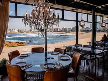 A Coruña: 4-Hour Guided City Walking Tour with Food Tasting
