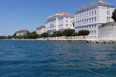 Zadar : excursion en bateau à Ugljan, Frnaža, Galevac et l'île Ošljak