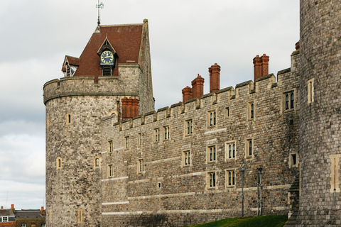 From London: Stonehenge Inner Circle and Windsor Day Trip Early Departure with Windsor Castle Entry