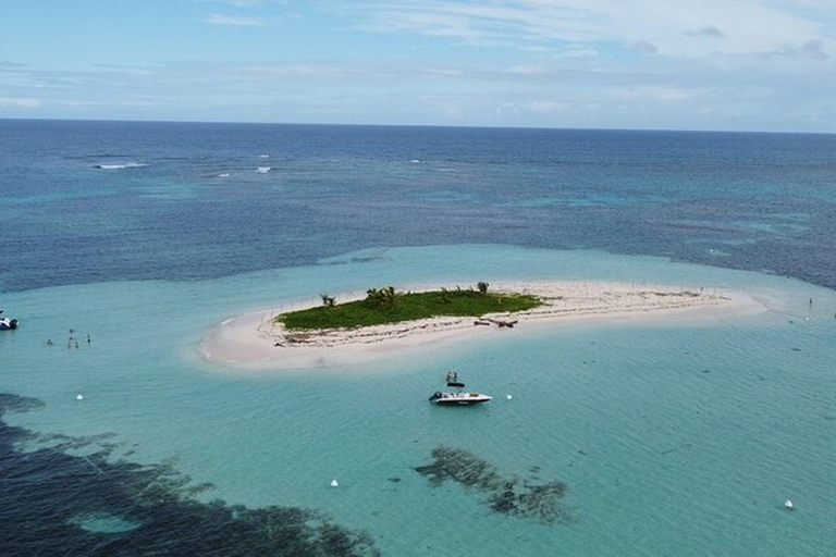 Guadeloupe: Small Day Cruise to Ilet Caret and Coral Reef