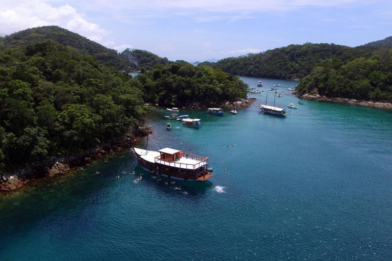 Rio de Janeiro : Excursion en catamaran pirate à Ilha Grande