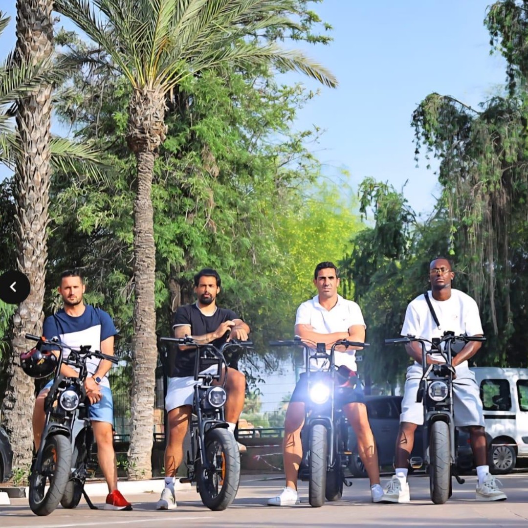 Marrakech : visite à vélo électrique avec un guide de la région - medina