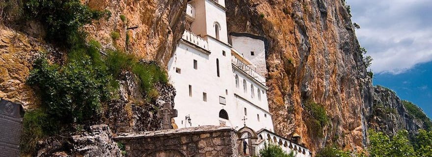 Monastère d'Ostrog depuis Budva et Petrovac