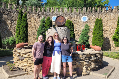 Monastères de Capriana et de Condrita et Milestii Mici (facultatif)Capriana and Condrita Monasteries &amp; Milestii Mici Optional